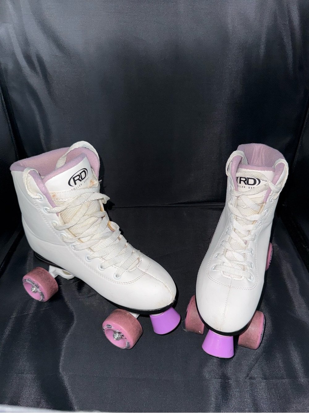 Roller Derby Roller Star 600 White and Purple Roller Skates - Picture 8 of 11